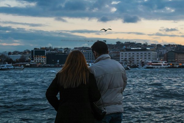 Comment les voyageurs peuvent-ils réduire leur empreinte carbone ?